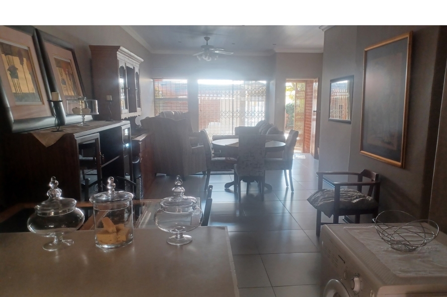 3 Bedroom Property for Sale in Naudeville Free State